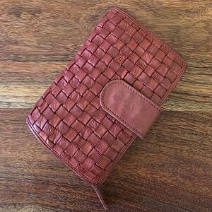 THE TREND Embossed Leather Wallet in Burnt Red